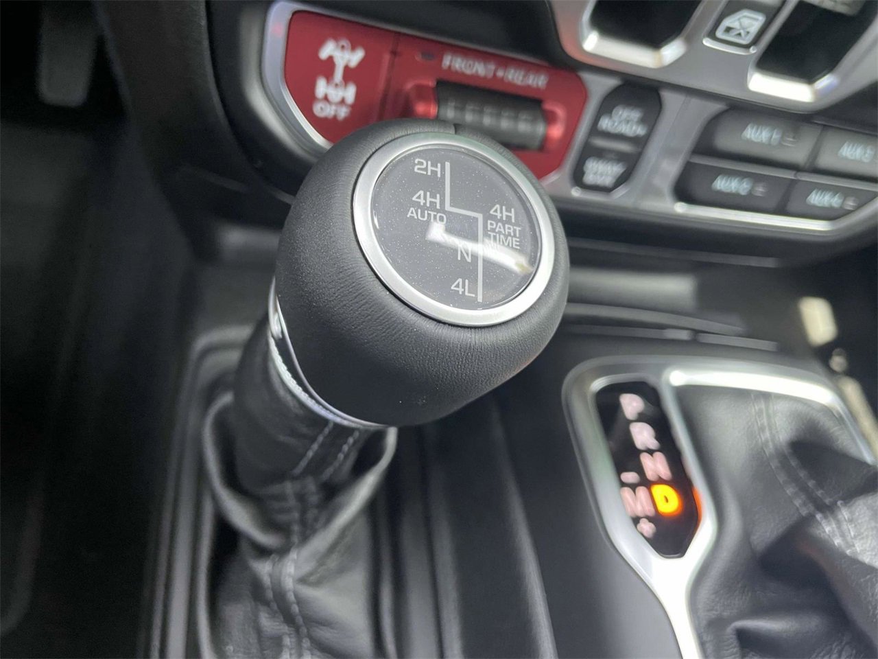 New 2025 Jeep Gladiator Rubicon image 21