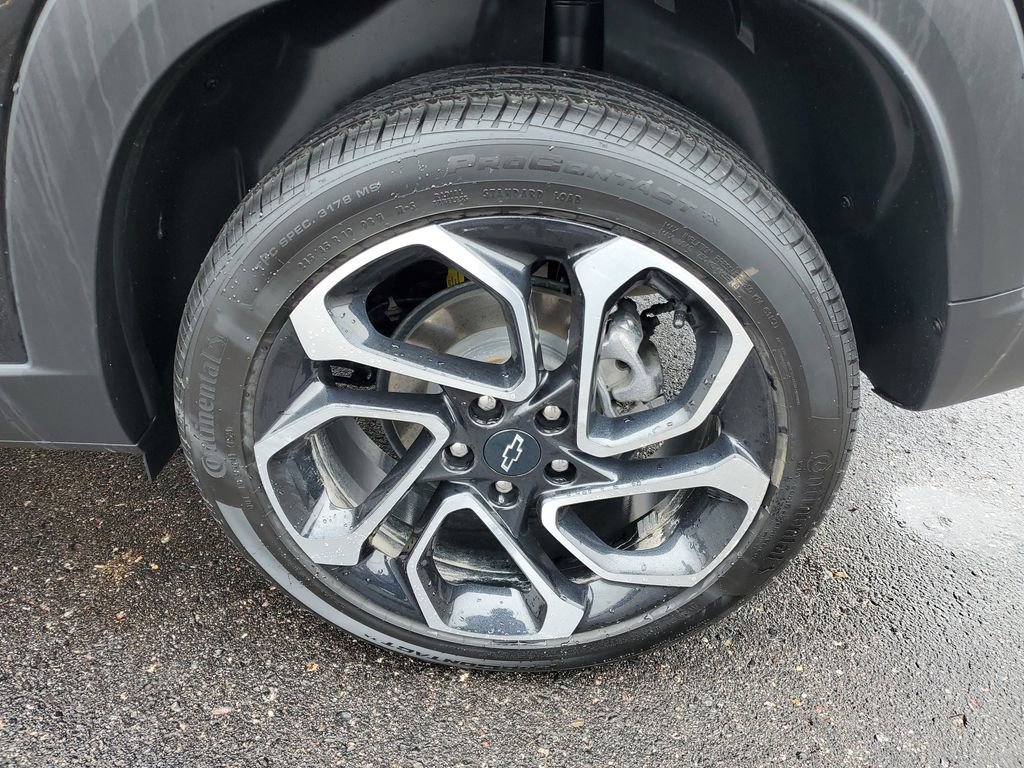 Certified 2025 Chevrolet Trax RS w/ Driver Confidence Package image 29