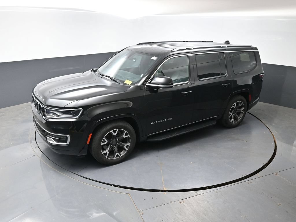 Used 2024 Jeep Wagoneer Series III AWD/4WD image 48