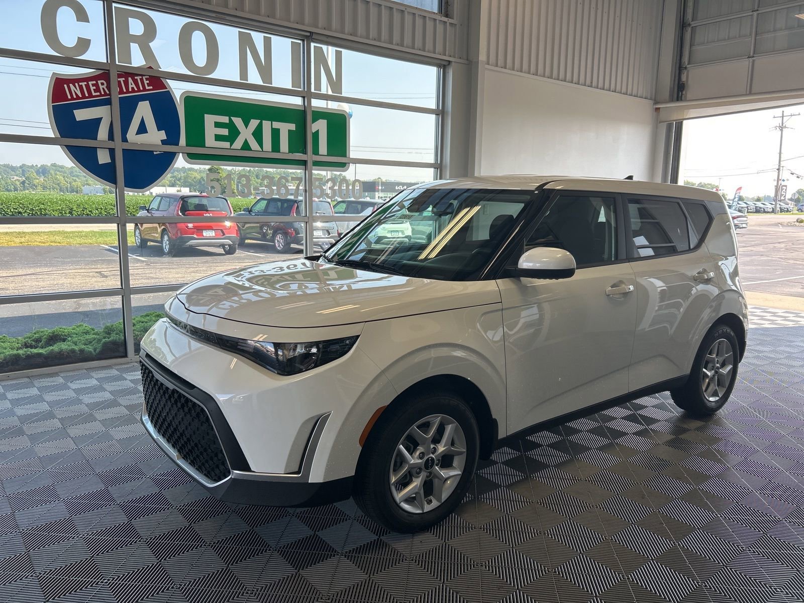 New 2025 Kia Soul S image 3