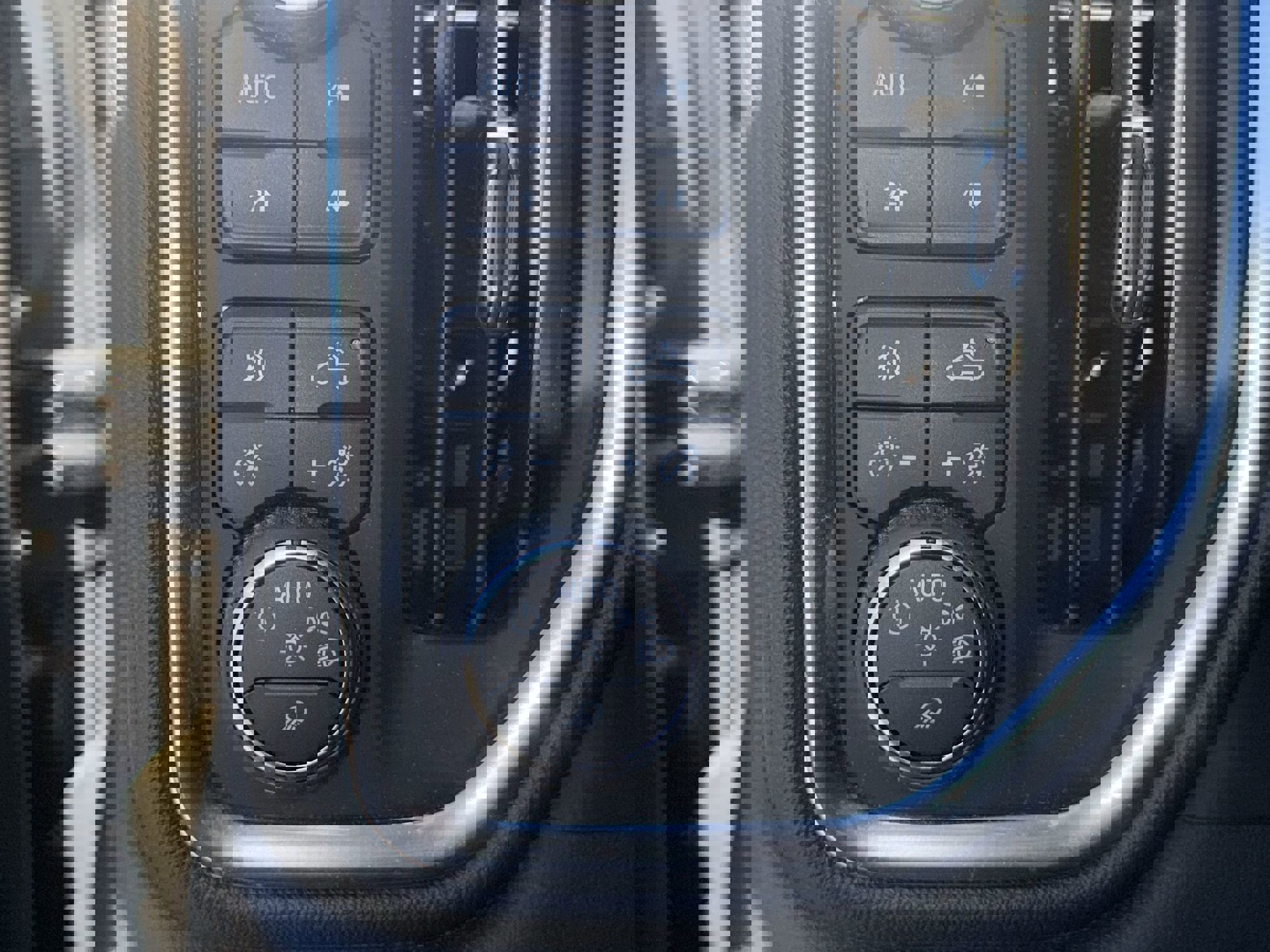 Used 2021 Chevrolet Silverado 1500 LT Trail Boss w/ Convenience Package II image 27