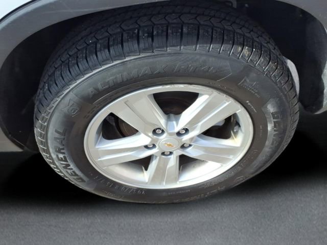 Used 2021 Chevrolet Trax LT w/ LT Convenience Package image 7