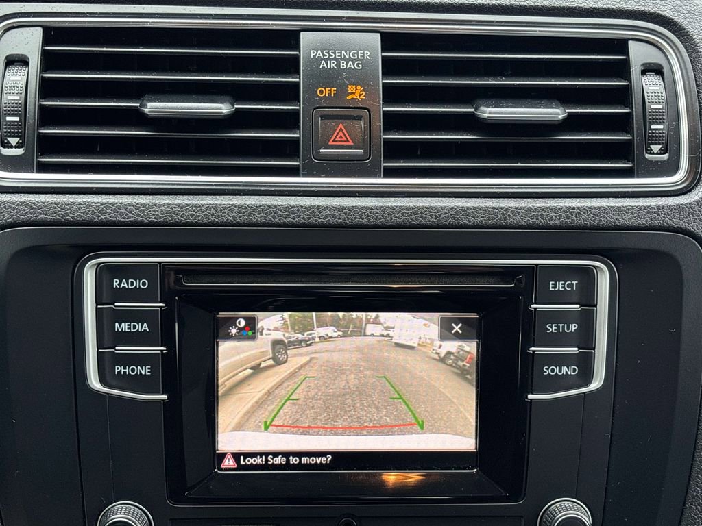 Used 2017 Volkswagen Jetta S w/ Jetta S Cold Weather Package image 19