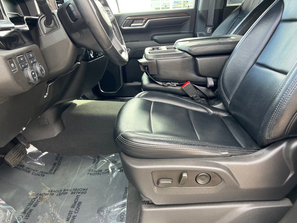 Used 2023 Chevrolet Silverado 1500 LT image 22