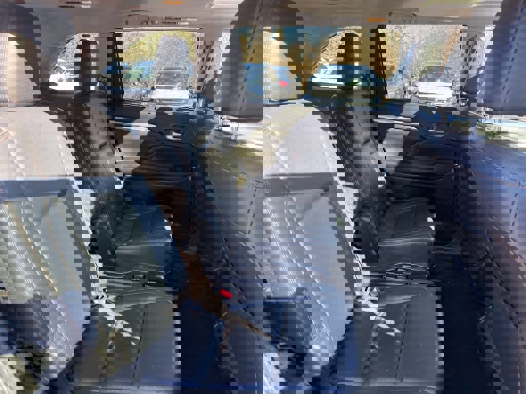 Used 2016 Toyota Highlander XLE image 36