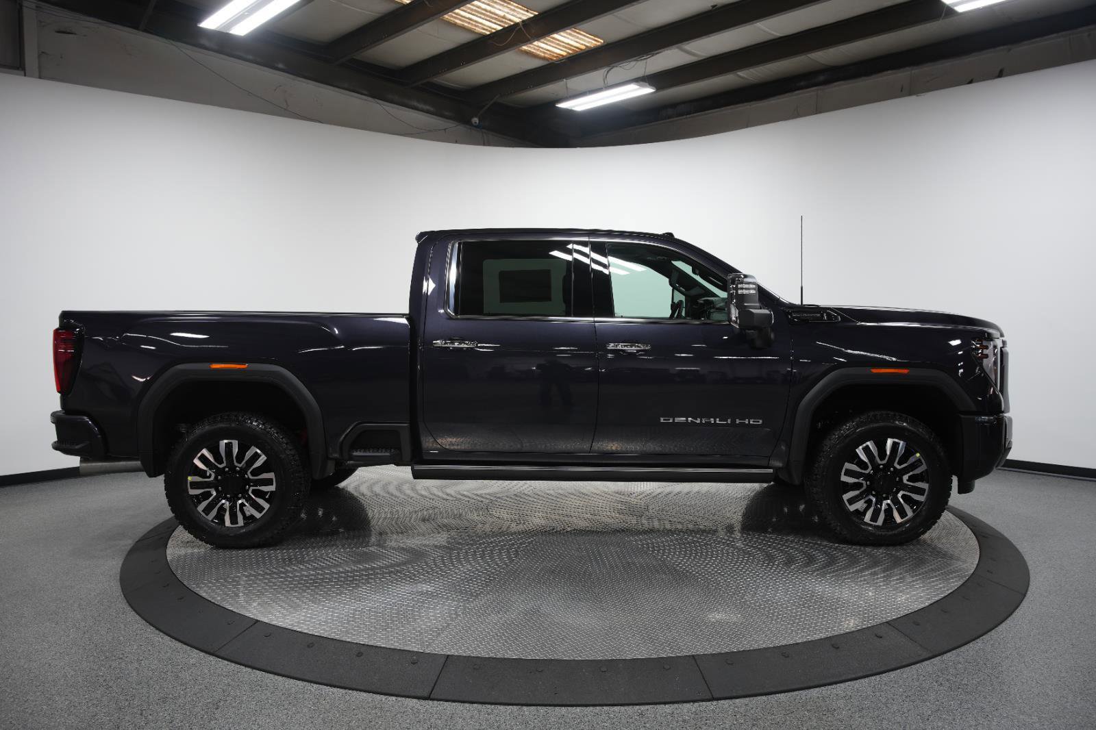 New 2026 GMC Sierra 2500 Denali Ultimate image 10