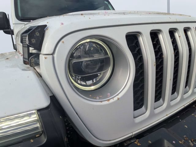 Used 2020 Jeep Gladiator Overland AWD/4WD image 9
