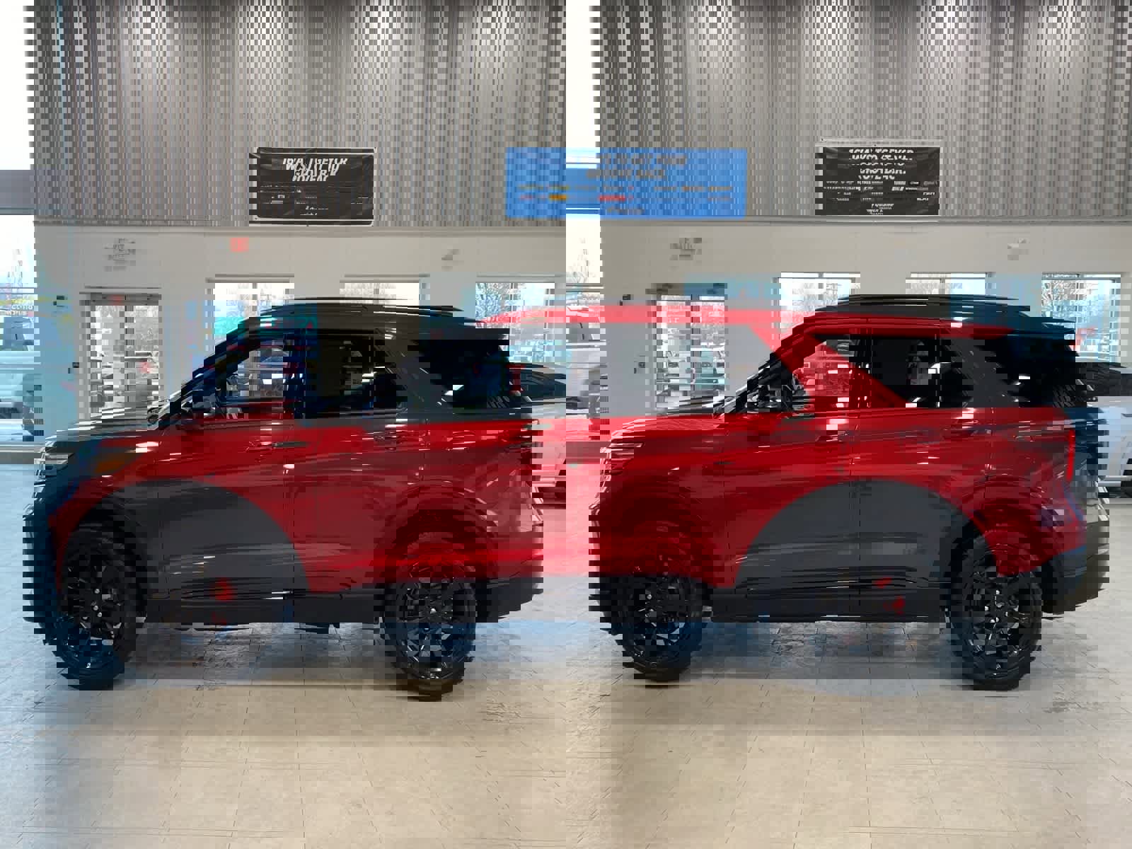 Used 2023 Ford Explorer ST w/ Equipment Group 401A image 2