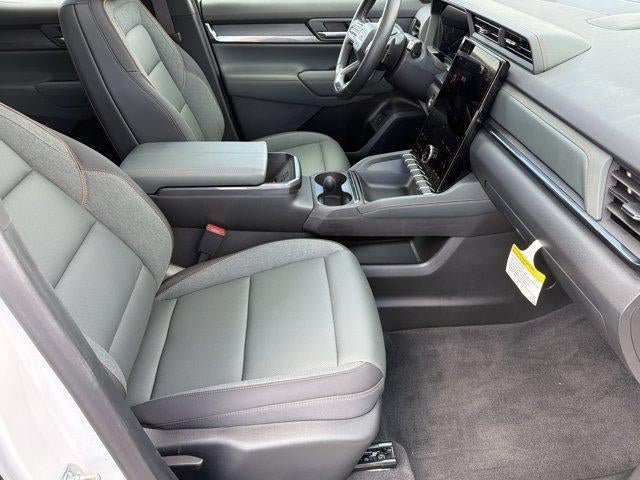 New 2026 GMC Terrain AT4 w/ Technology Package II AWD/4WD image 12