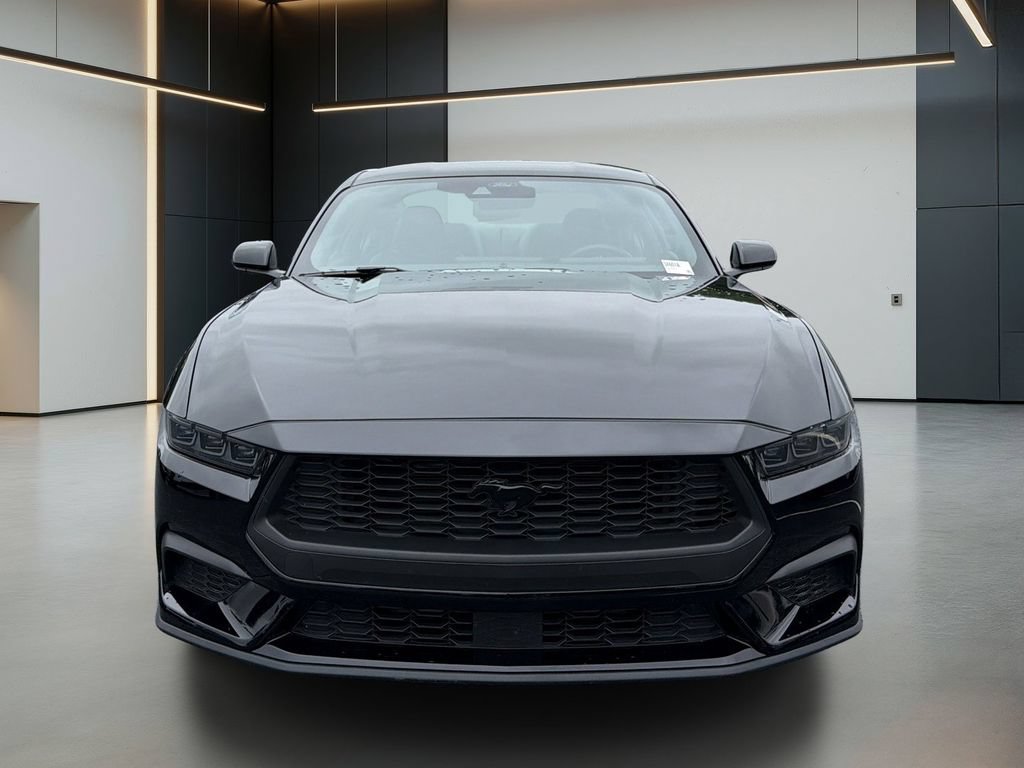 Used 2024 Ford Mustang Coupe RWD image 9