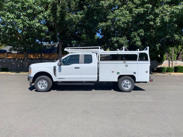 New 2026 Ford F350 XL w/ XL Chrome Package AWD/4WD image 2