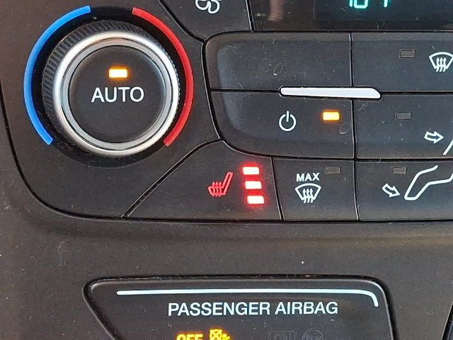 Used 2019 Ford Edge SEL w/ Equipment Group 201A AWD/4WD image 23