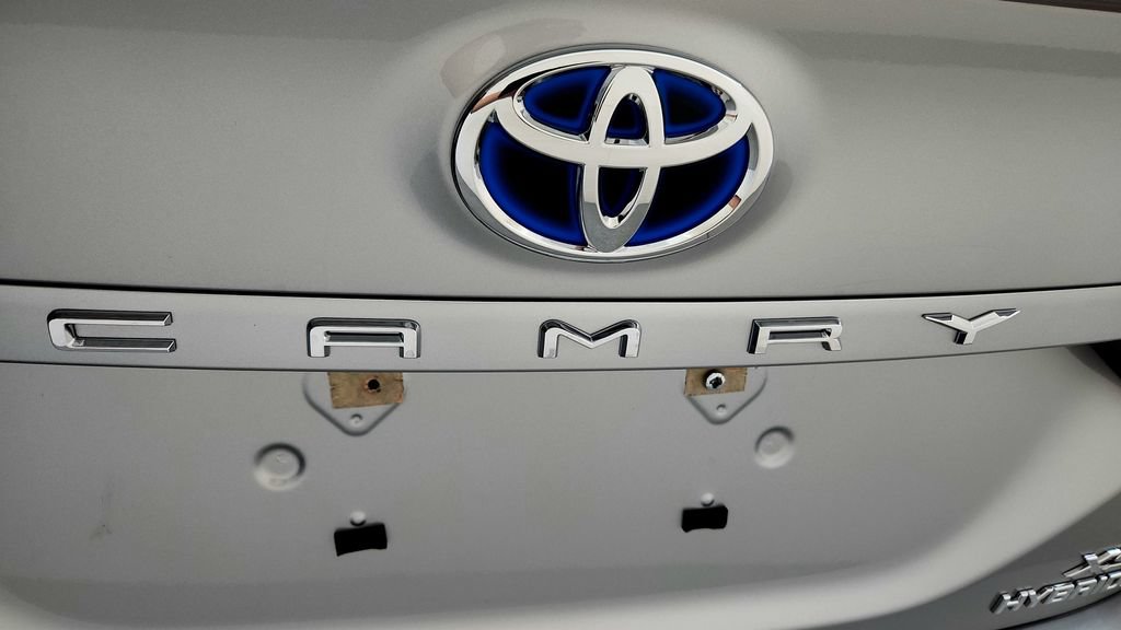 Used 2024 Toyota Camry XSE w/ Navigation Package FWD image 13