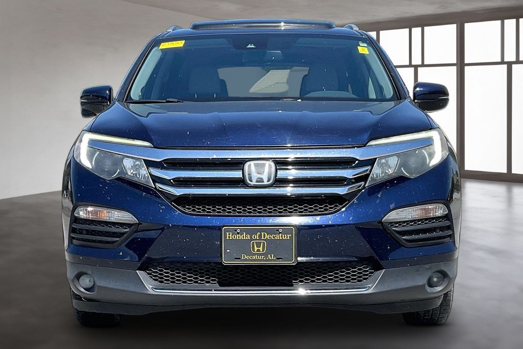 Used 2017 Honda Pilot Touring image 2