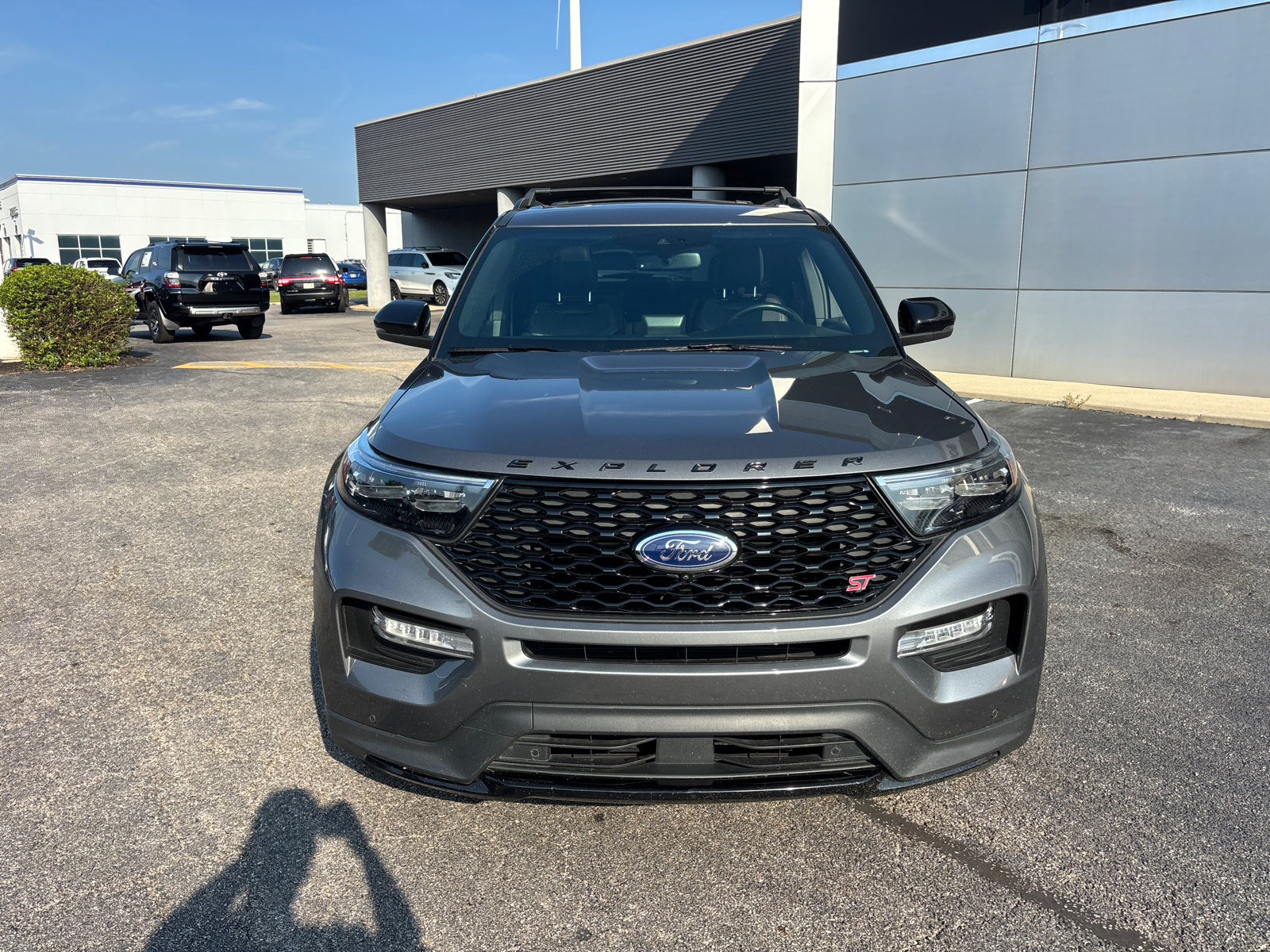 Used 2023 Ford Explorer ST w/ Equipment Group 401A AWD/4WD image 2