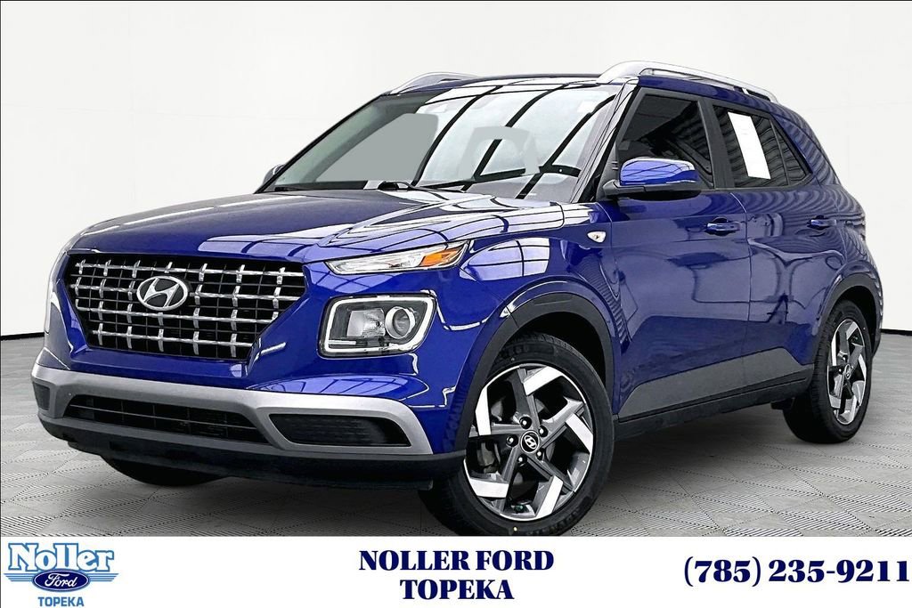 Used 2022 Hyundai Venue SEL FWD image 1