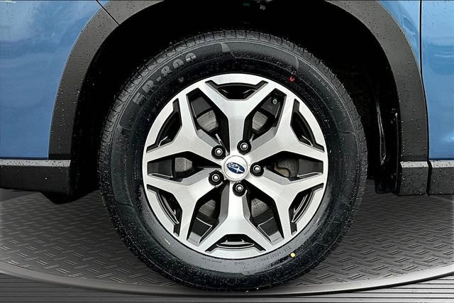 Used 2023 Subaru Forester Premium image 33