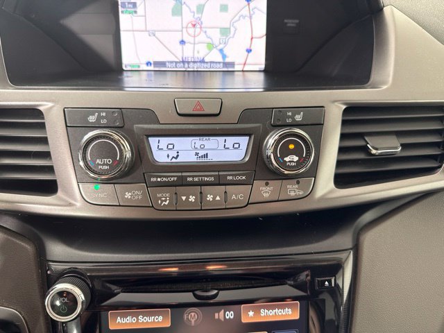 Used 2016 Honda Odyssey Touring image 23