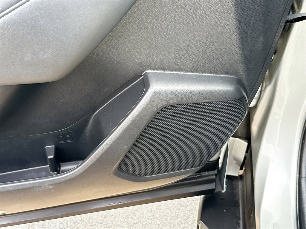 Used 2022 Toyota Highlander XLE image 19