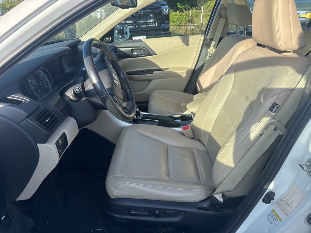 Used 2015 Honda Accord EX-L image 29