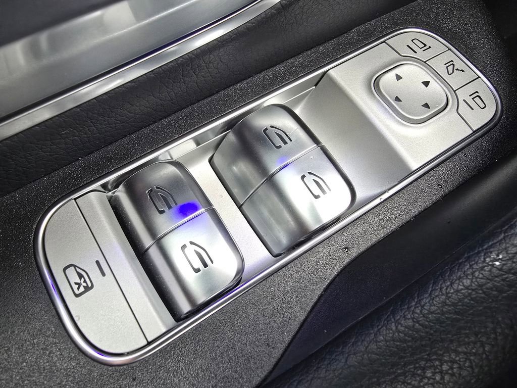 Certified 2026 Mercedes-Benz GLE 350 4MATIC image 28