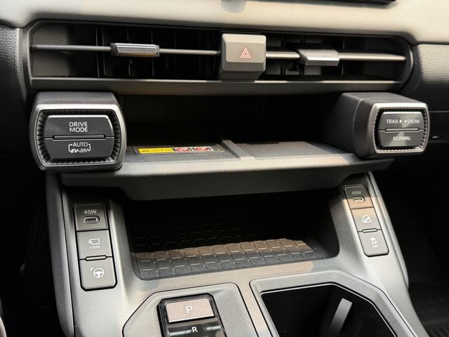 New 2026 Toyota RAV4 XSE w/ Panoramic Sun Roof Package AWD/4WD image 19
