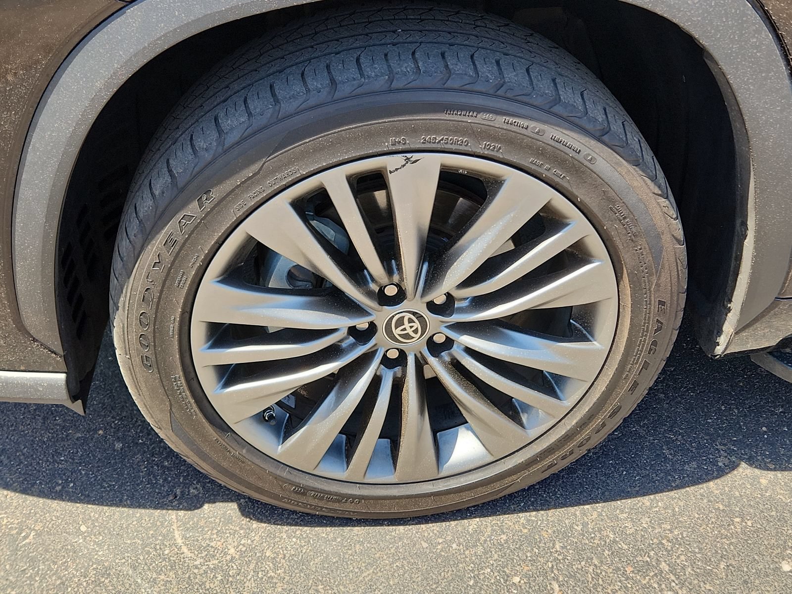 Used 2021 Toyota Highlander Platinum FWD image 7