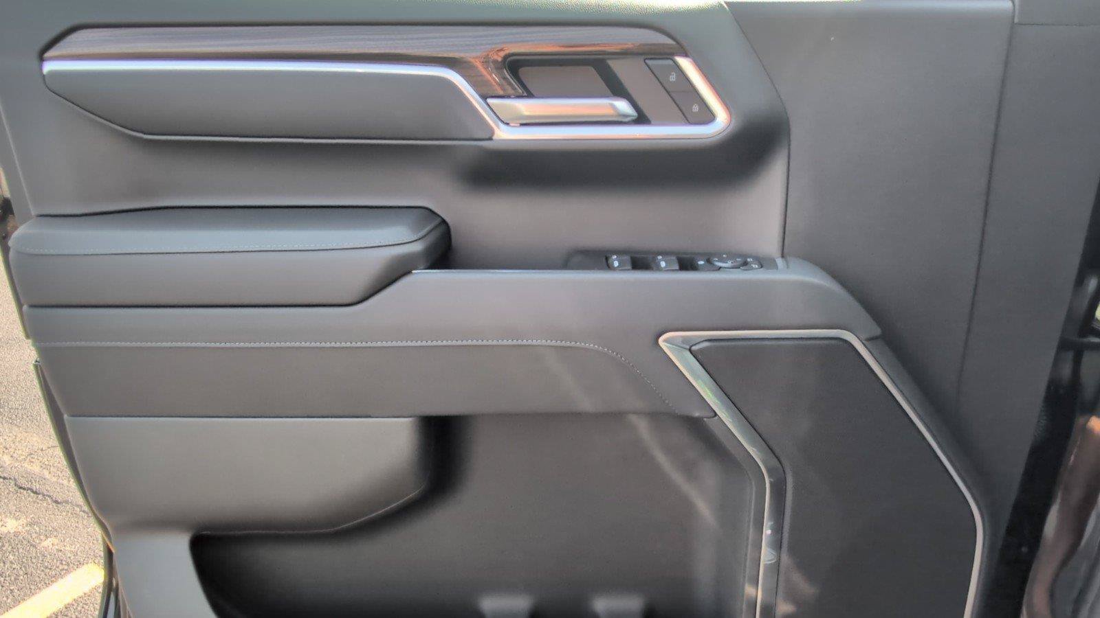 New 2026 Chevrolet Silverado 1500 RST AWD/4WD image 19