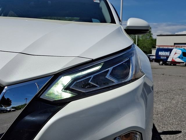 Used 2021 Nissan Altima 2.5 SL FWD image 9