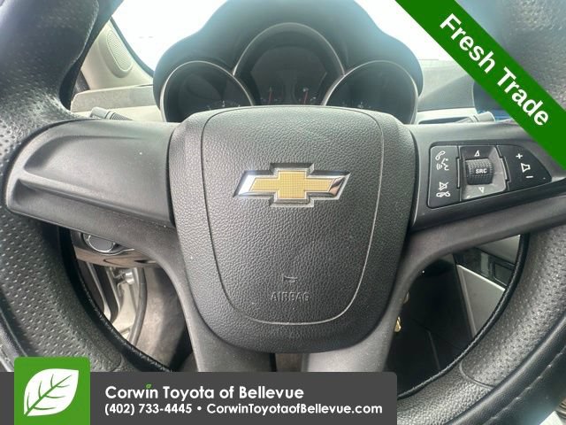 Used 2016 Chevrolet Cruze LS FWD image 13