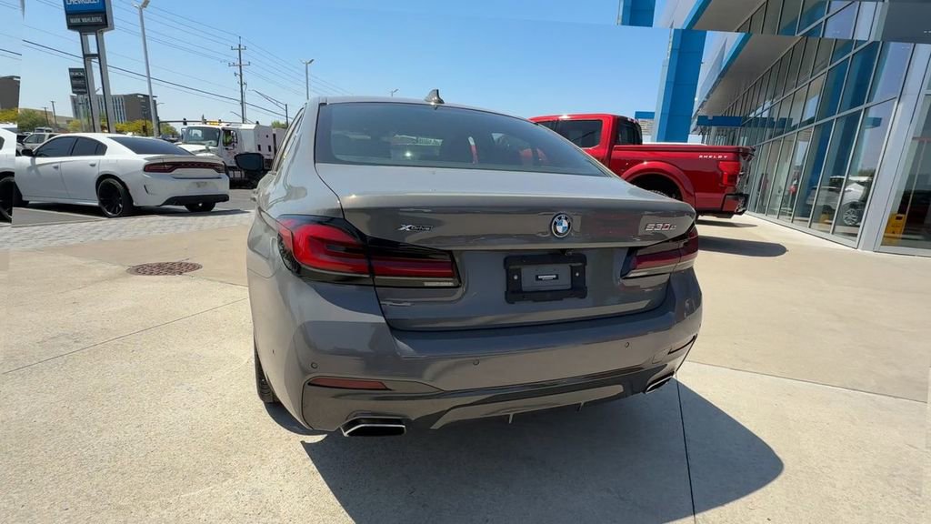 Used 2022 BMW 530e xDrive w/ Premium Package AWD/4WD image 7