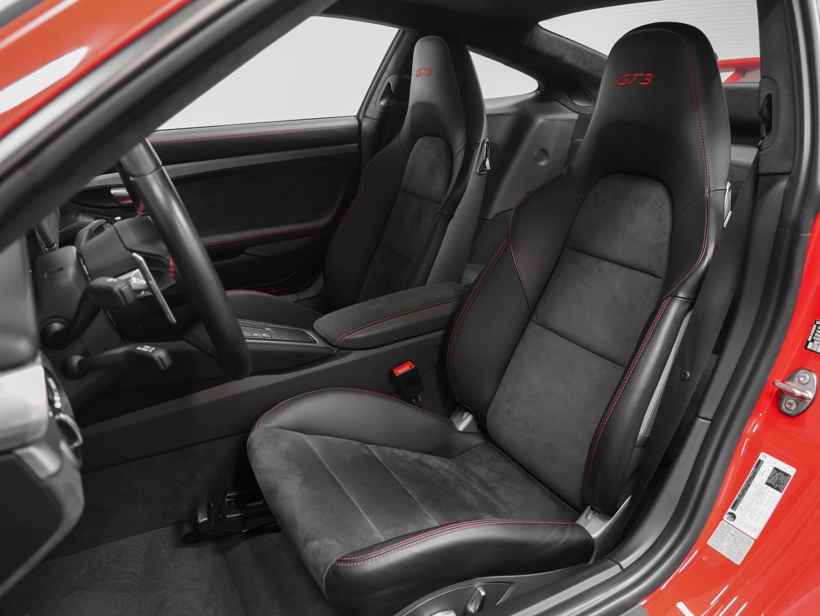 Certified 2018 Porsche 911 GT3 image 5