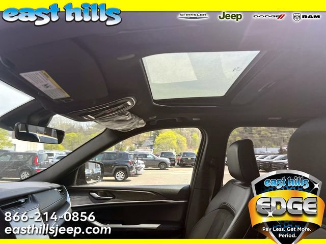 New 2026 Jeep Grand Cherokee Altitude AWD/4WD image 6