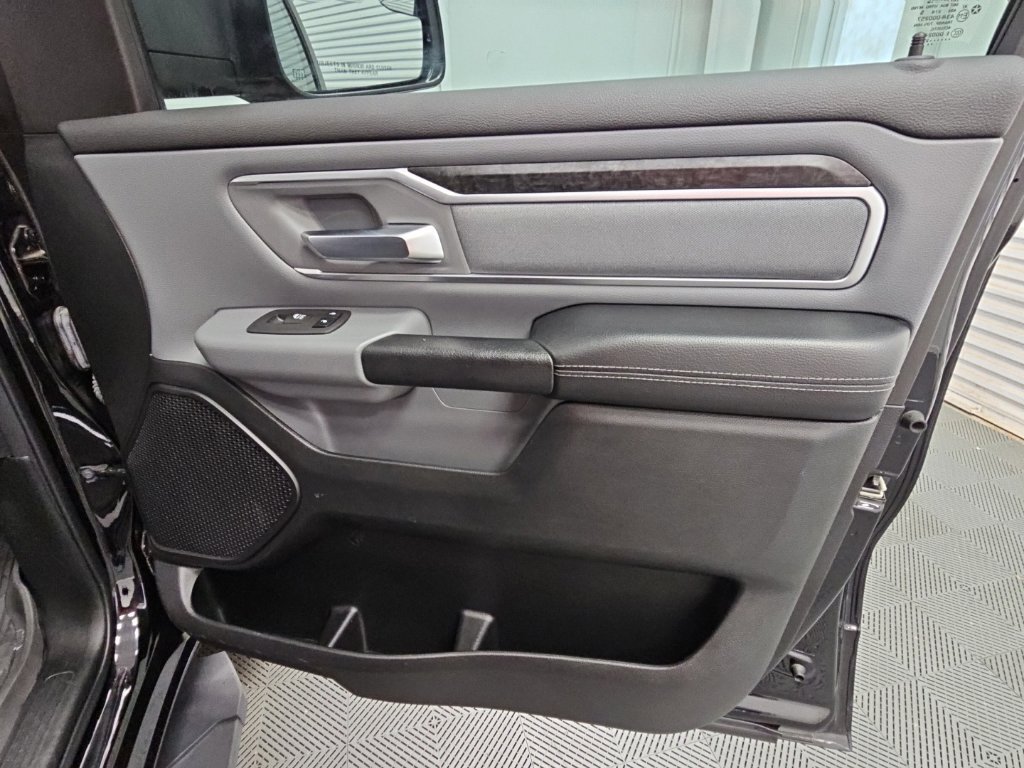 Used 2021 RAM 1500 Big Horn RWD image 39