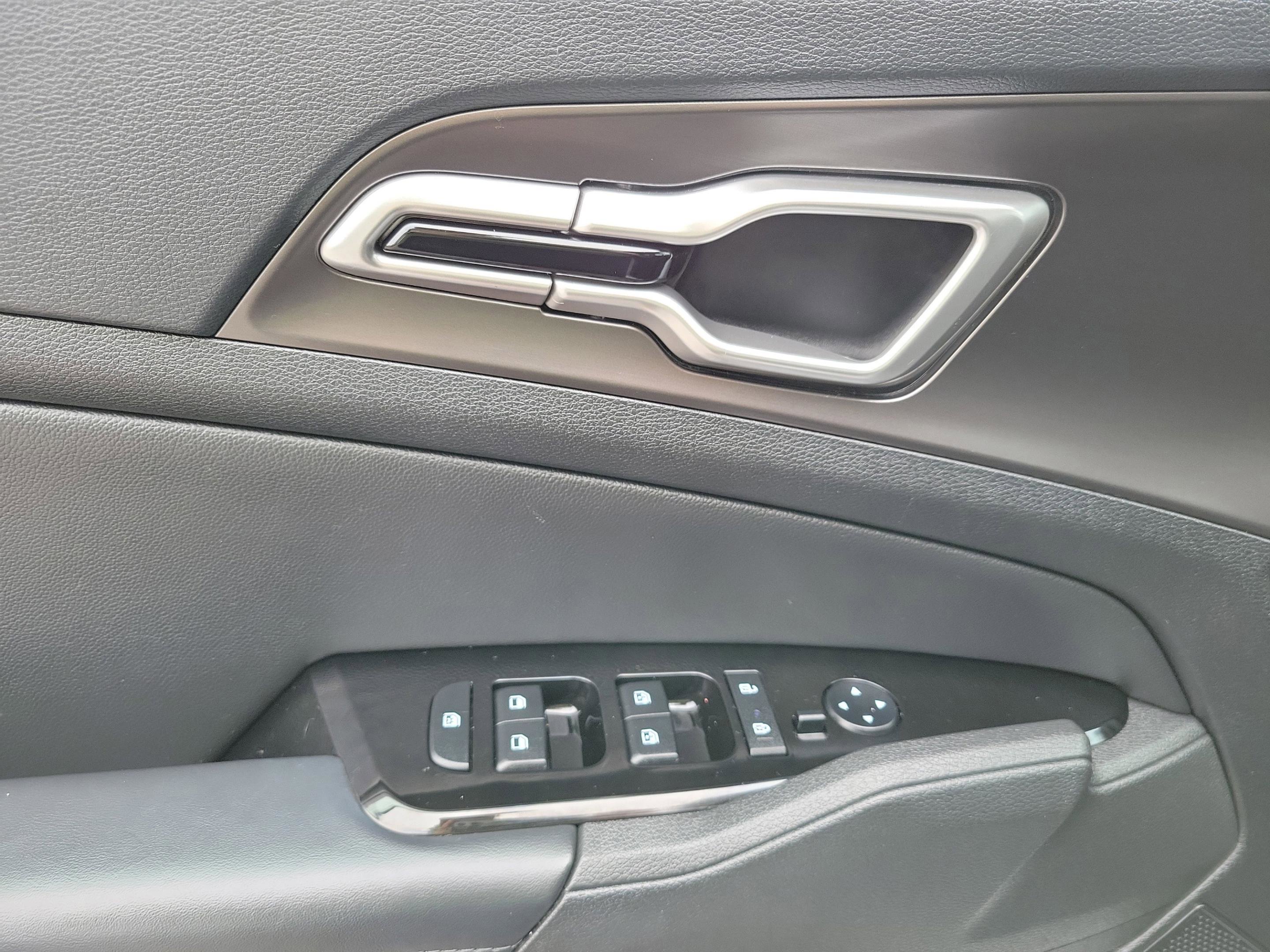 Certified 2024 Kia Sportage EX image 13