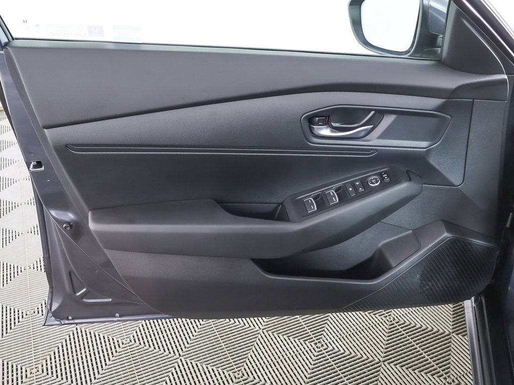 Certified 2025 Honda Accord LX image 19