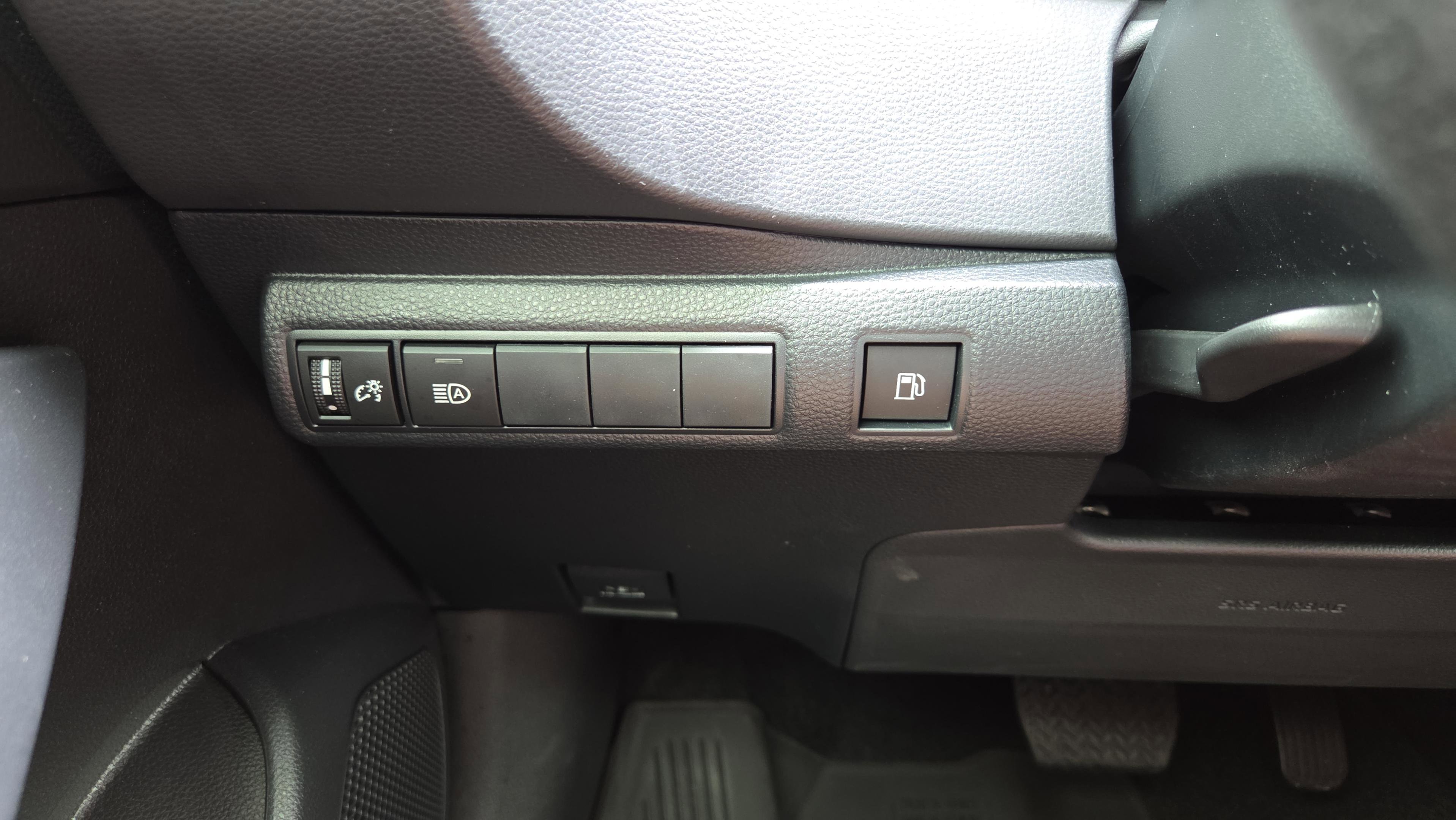 Certified 2026 Toyota Corolla LE image 27