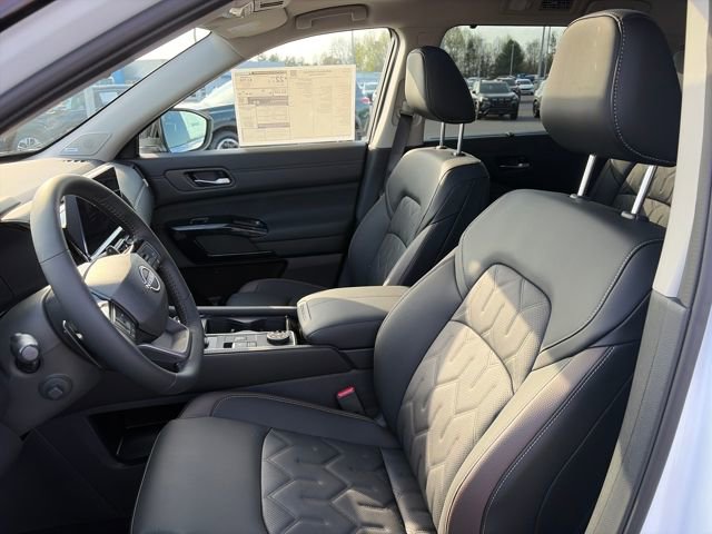 New 2026 Nissan Pathfinder Platinum image 15