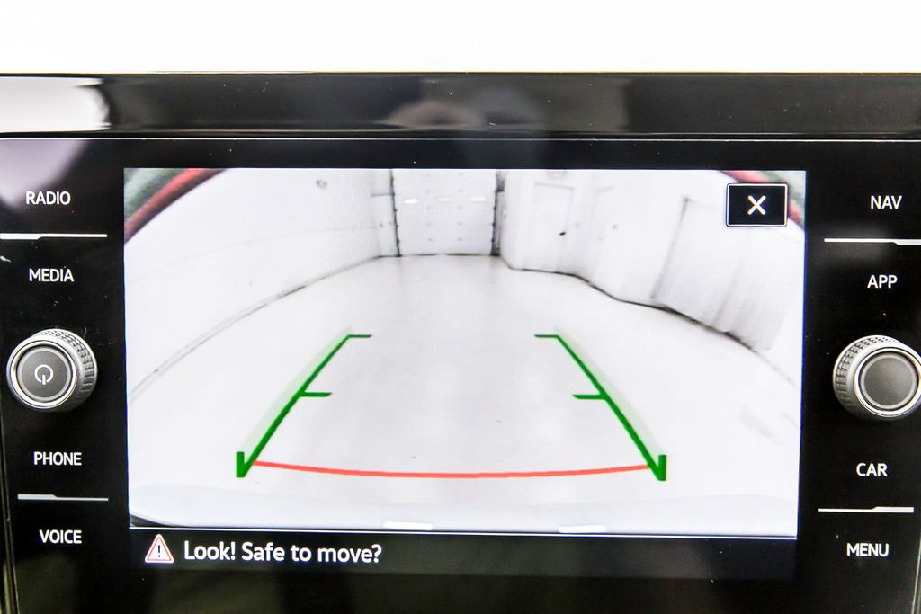 Used 2025 Volkswagen Jetta SEL FWD image 15