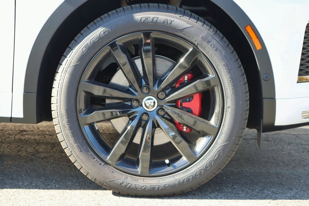 Used 2024 Jaguar E-PACE R-Dynamic SE image 8