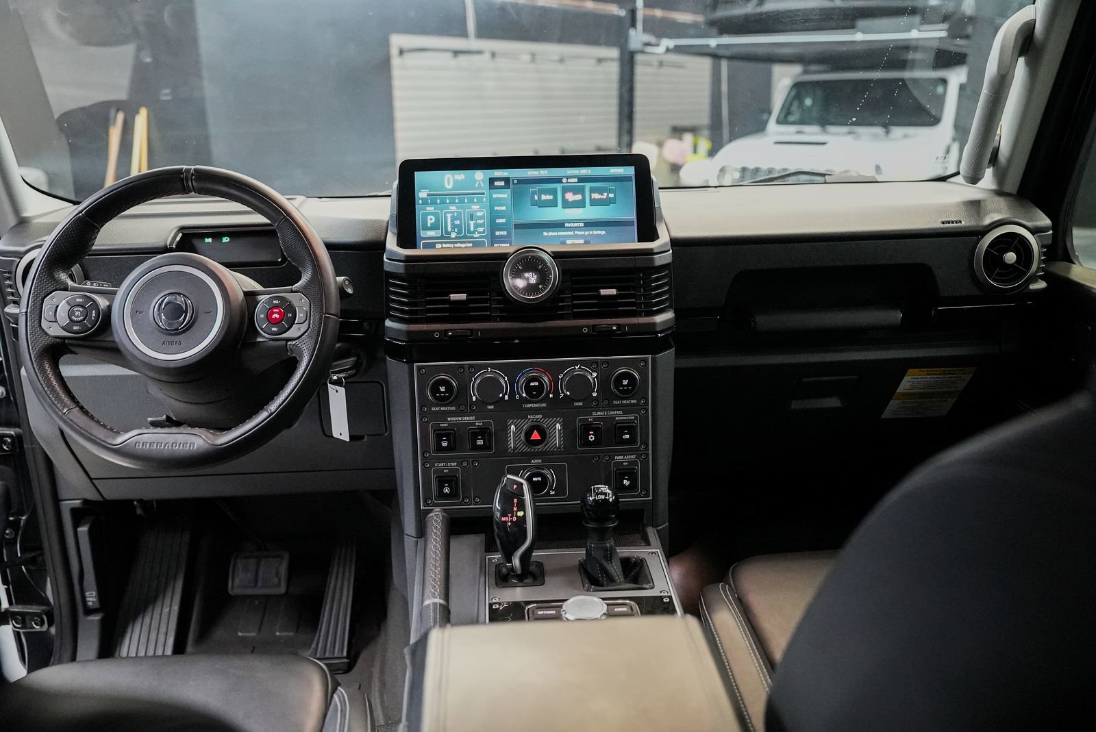 Used 2024 INEOS Grenadier Fieldmaster Edition AWD/4WD image 38