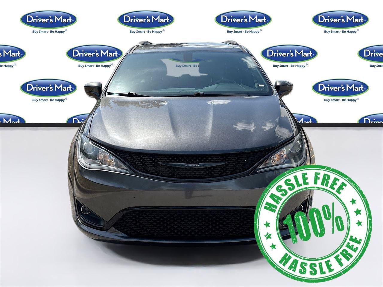 Used 2020 Chrysler Pacifica Touring-L Plus w/ S Appearance Package FWD image 2