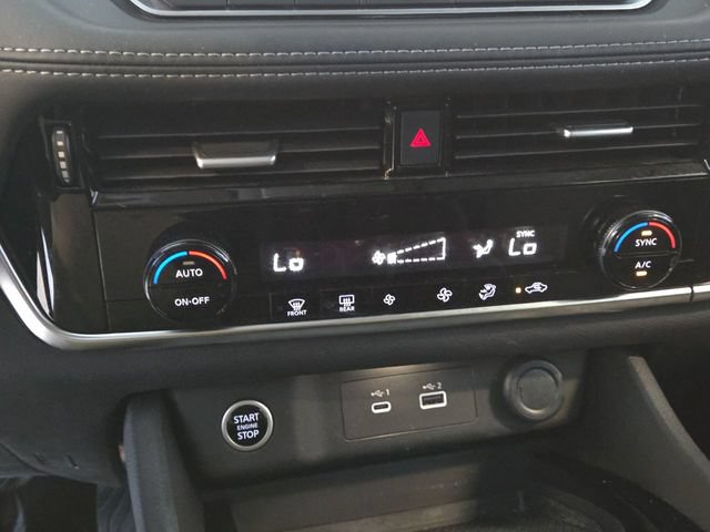 Used 2021 Nissan Rogue SV FWD image 18