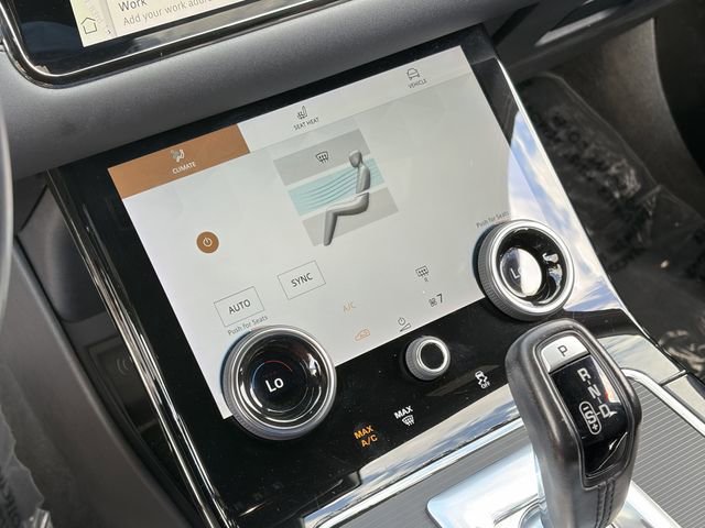 Used 2022 Land Rover Range Rover Evoque R-Dynamic SE image 17