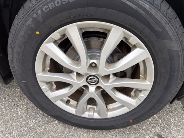 Used 2018 Nissan Rogue SV AWD/4WD image 18