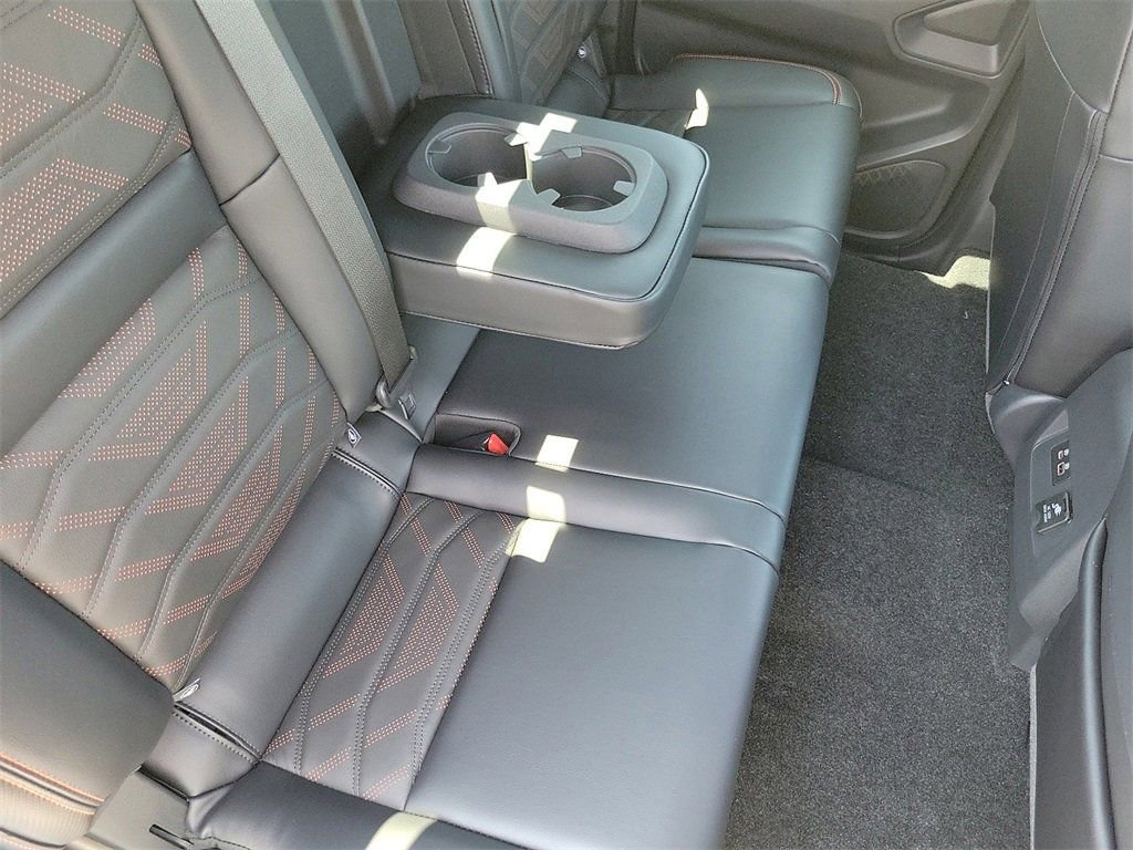 New 2025 Nissan Frontier PRO-4X w/ Pro Premium Package image 16