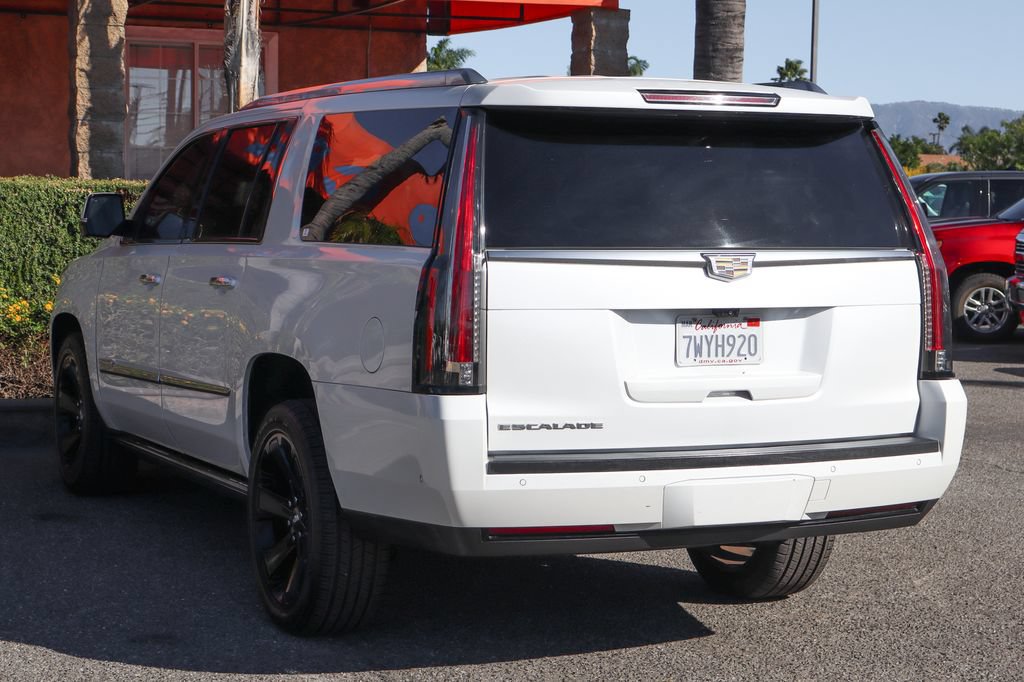 Used 2017 Cadillac Escalade ESV Platinum AWD/4WD image 6