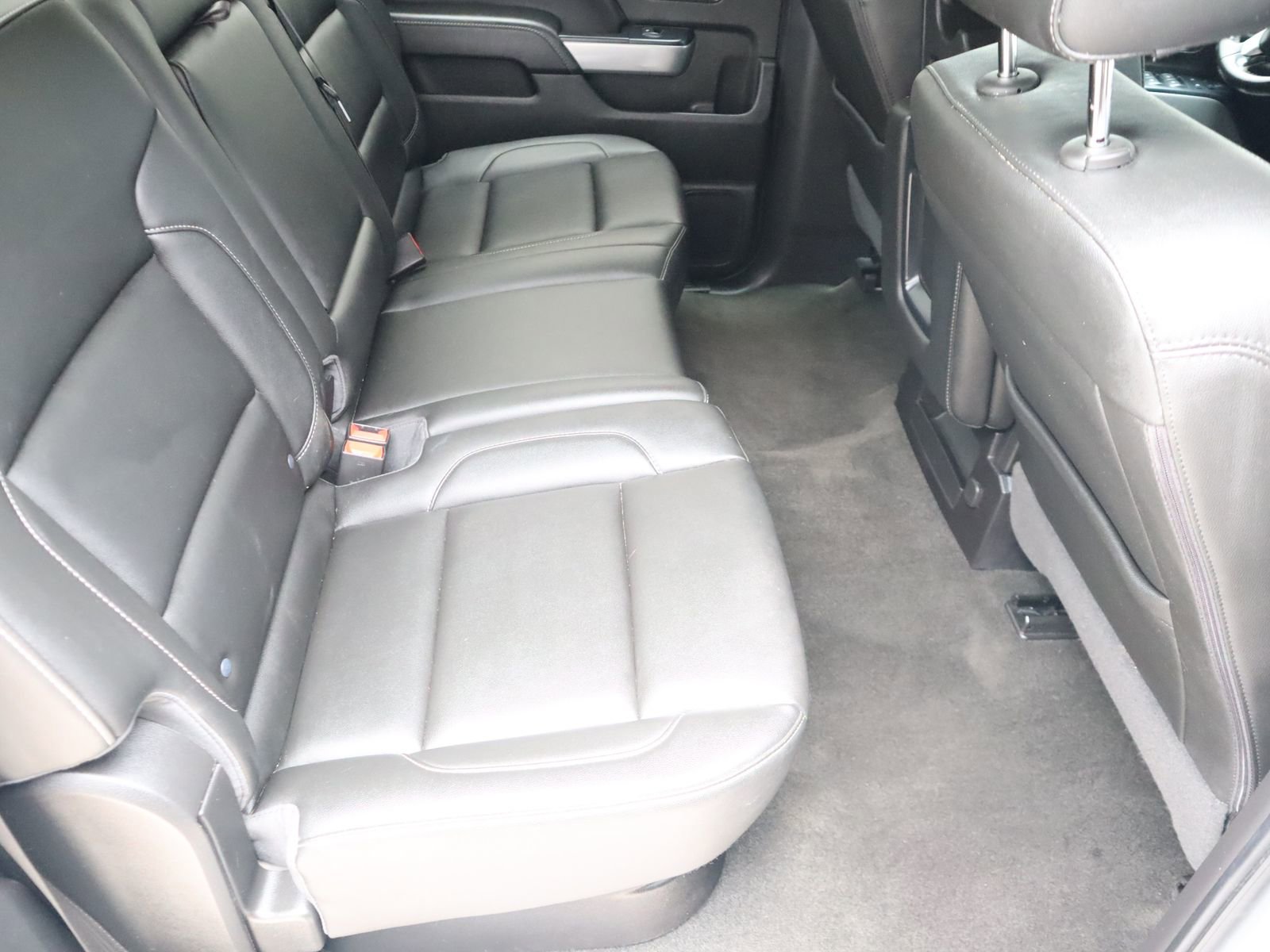 Used 2018 Chevrolet Silverado 1500 LT w/ All Star Edition AWD/4WD image 48
