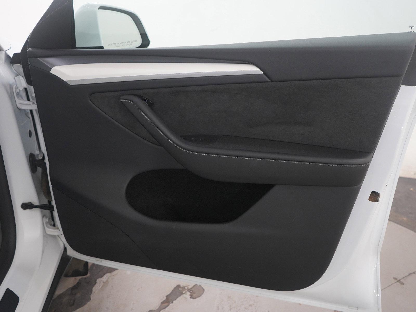 Used 2024 Tesla Model Y Long Range image 9
