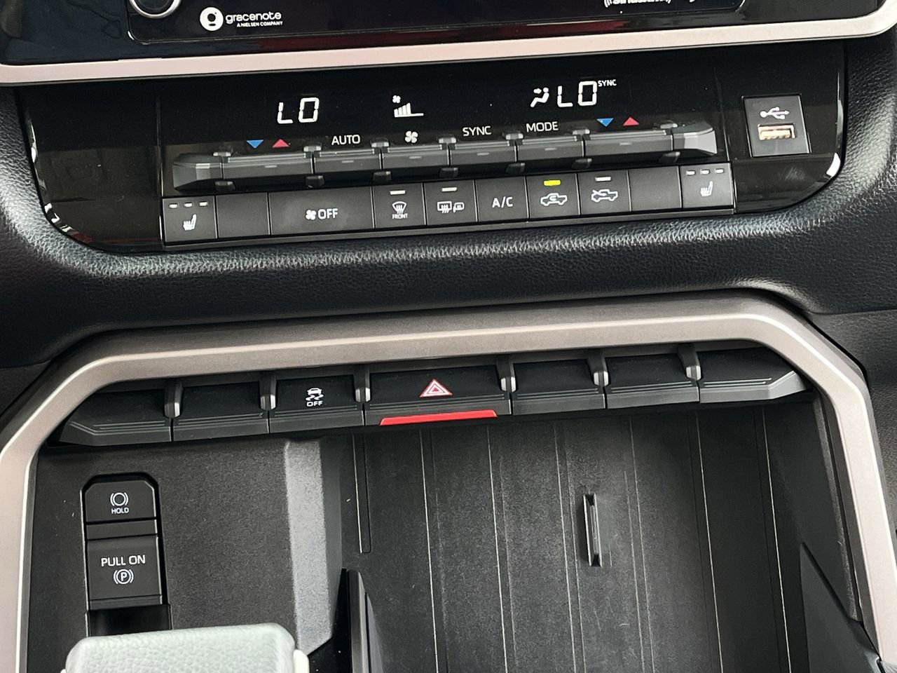 Used 2024 Toyota Tundra SR5 w/ SR5 Premium Package image 18